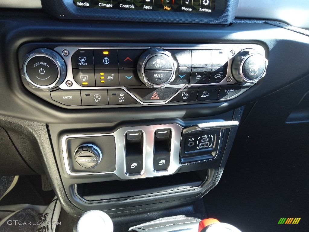 2021 Jeep Wrangler Sport 4x4 Controls Photo #143357457