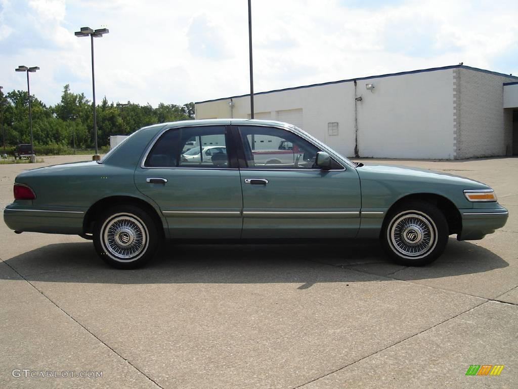 1997 Grand Marquis GS - Vermont Green Metallic / Willow Green photo #6