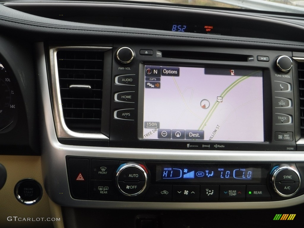 2019 Highlander XLE AWD - Blizzard Pearl White / Almond photo #4