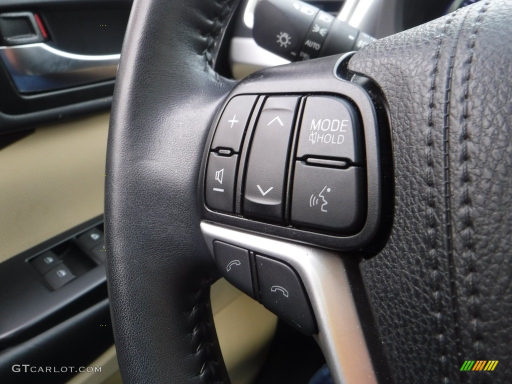 2019 Highlander XLE AWD - Blizzard Pearl White / Almond photo #7