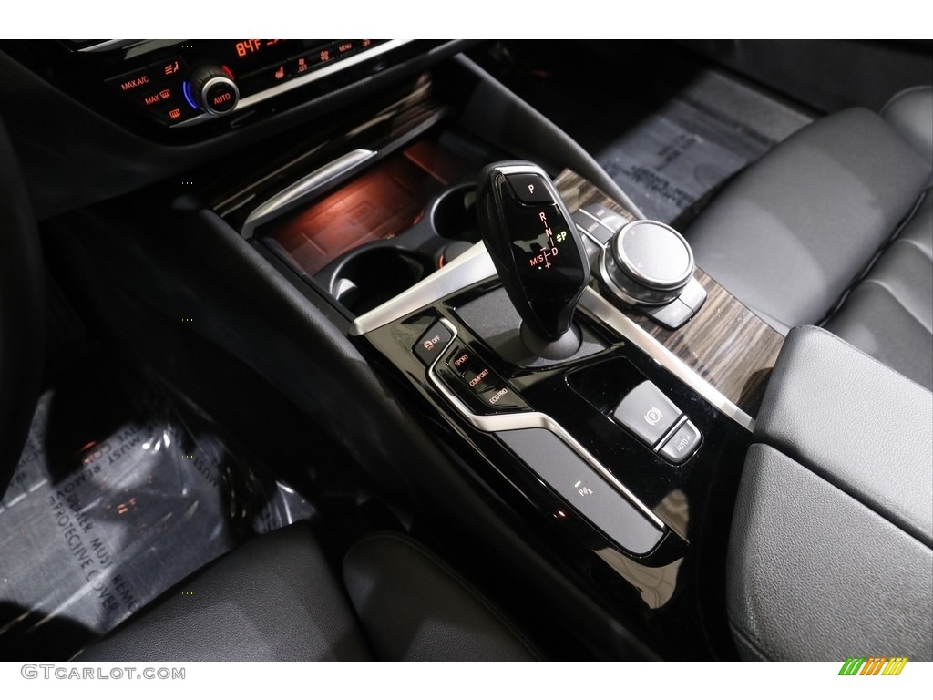 2019 BMW 5 Series 530i xDrive Sedan Transmission Photos