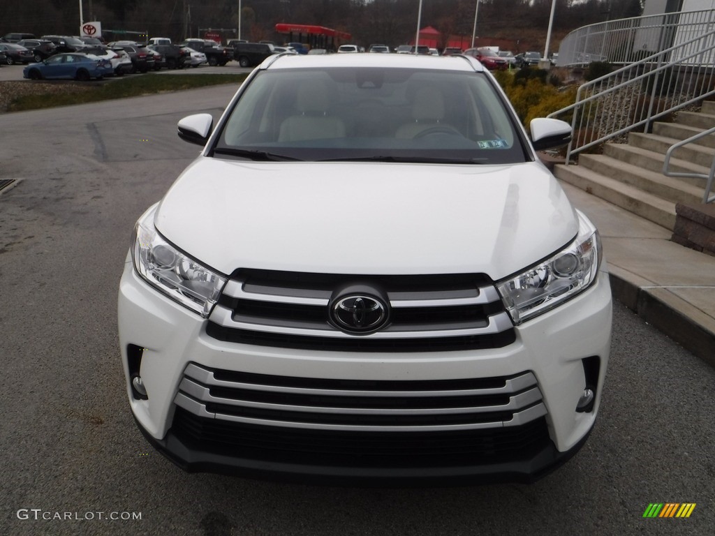 2019 Highlander XLE AWD - Blizzard Pearl White / Almond photo #11