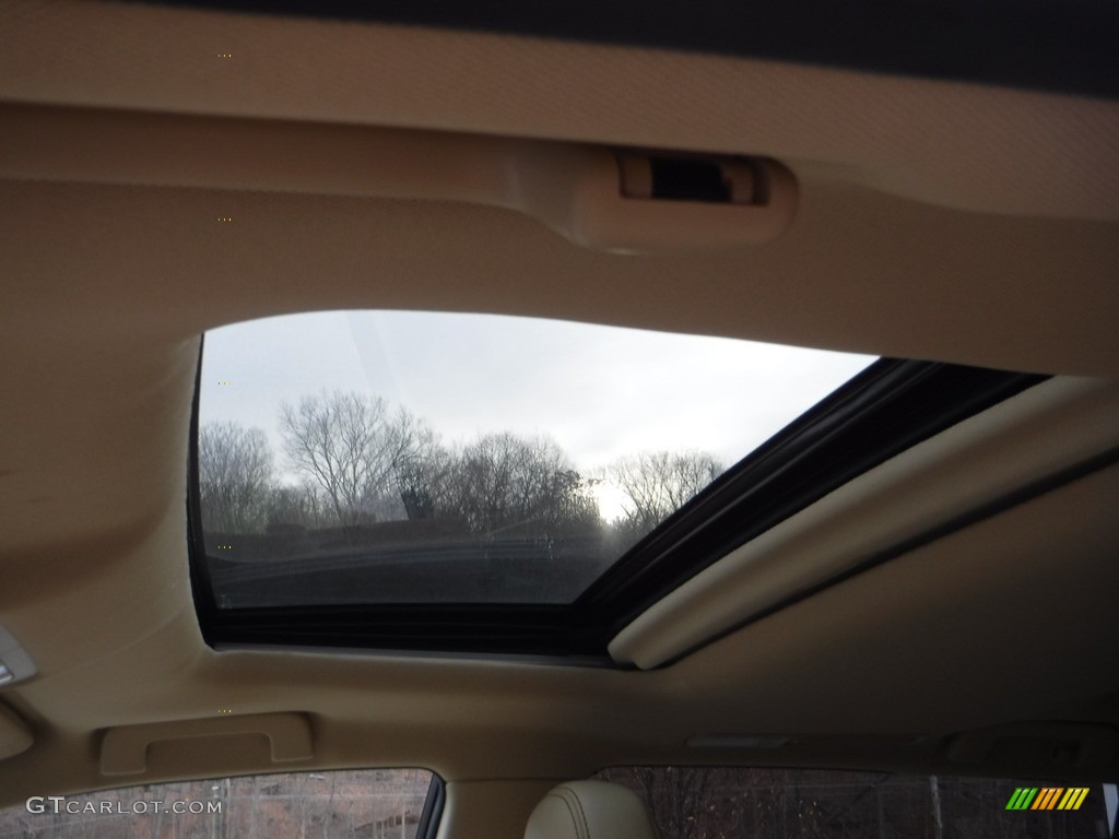 2019 Highlander XLE AWD - Blizzard Pearl White / Almond photo #18