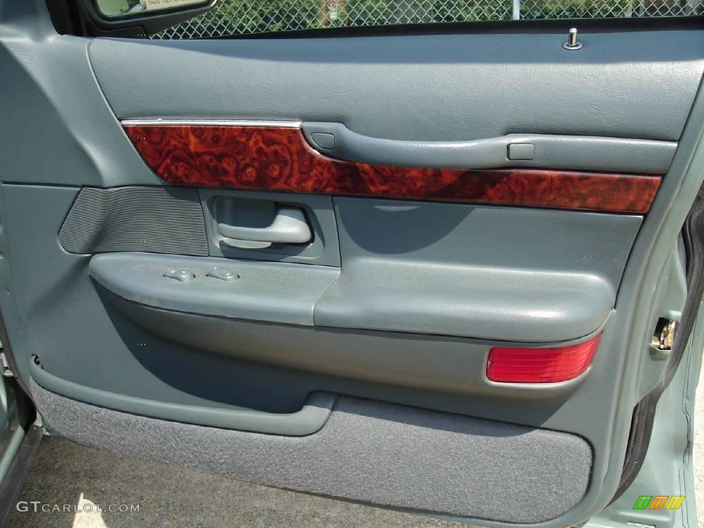 1997 Grand Marquis GS - Vermont Green Metallic / Willow Green photo #17