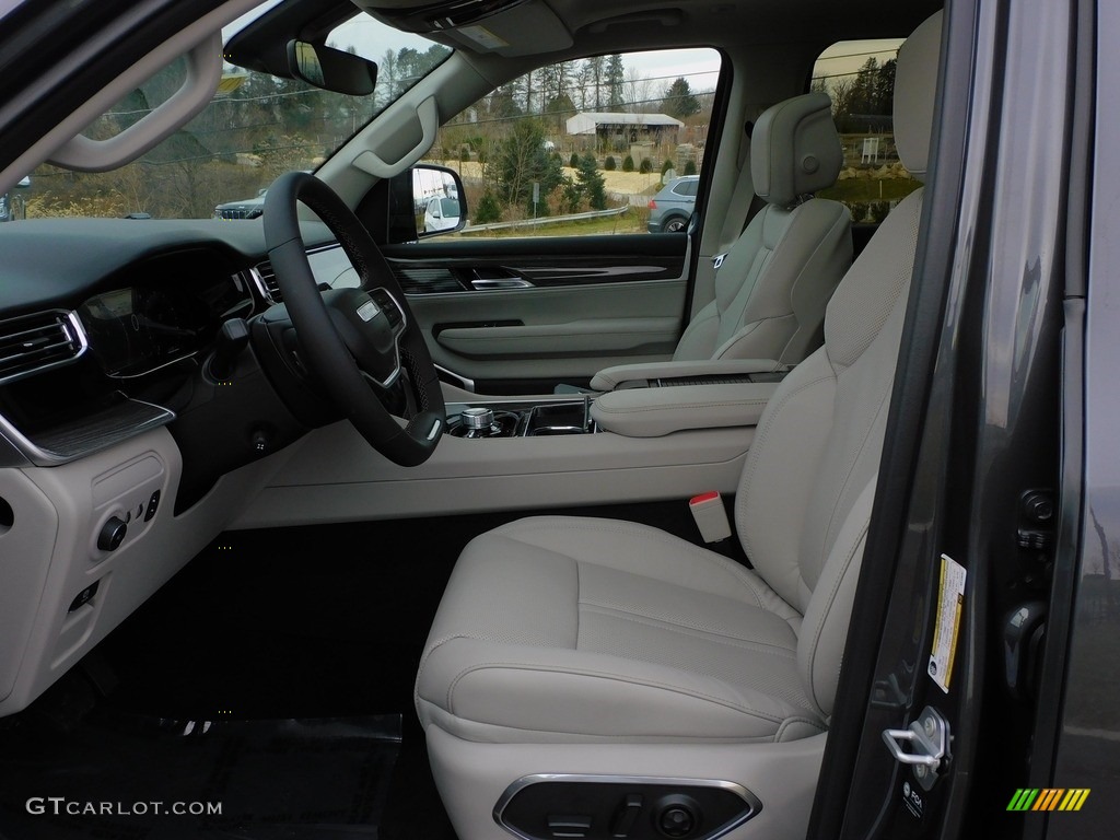 2022 Jeep Wagoneer Series II 4x4 Front Seat Photo #143362062
