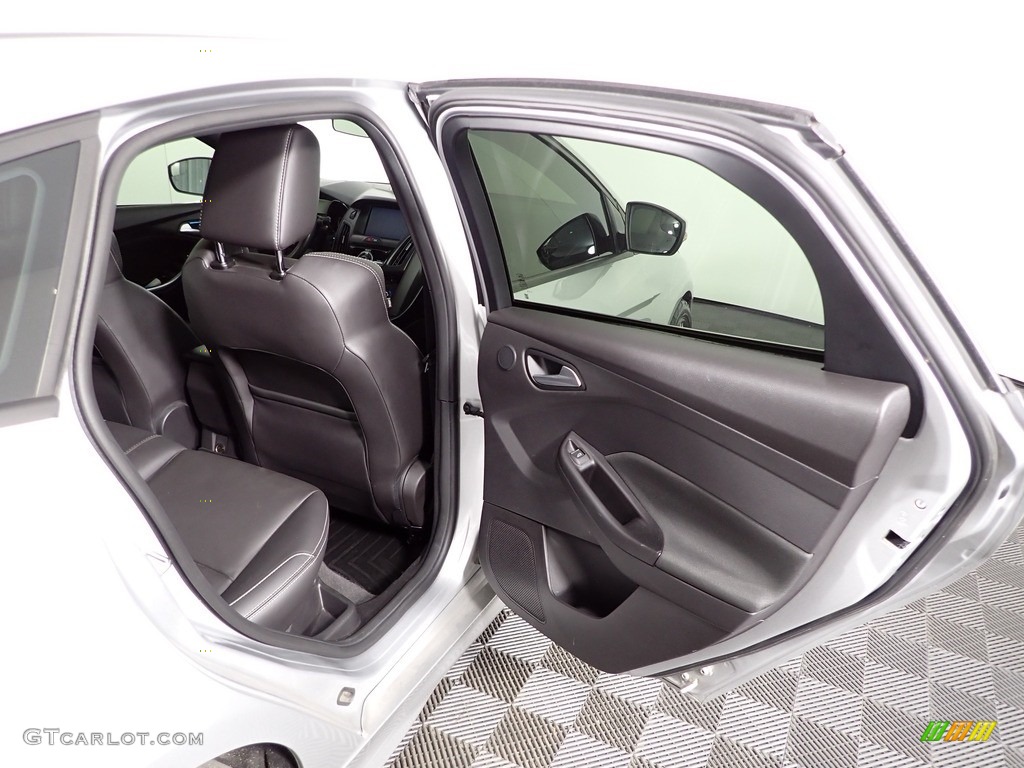 2014 Focus ST Hatchback - Ingot Silver / Charcoal Black photo #29