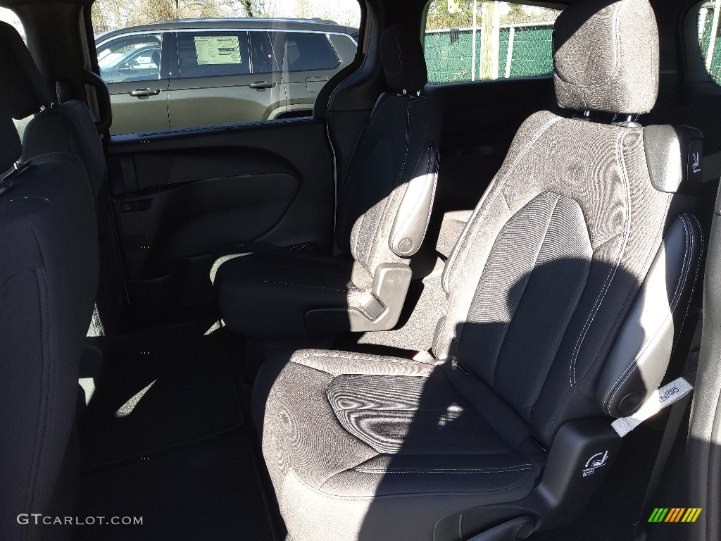2021 Pacifica Touring - Luxury White Pearl / Black photo #13