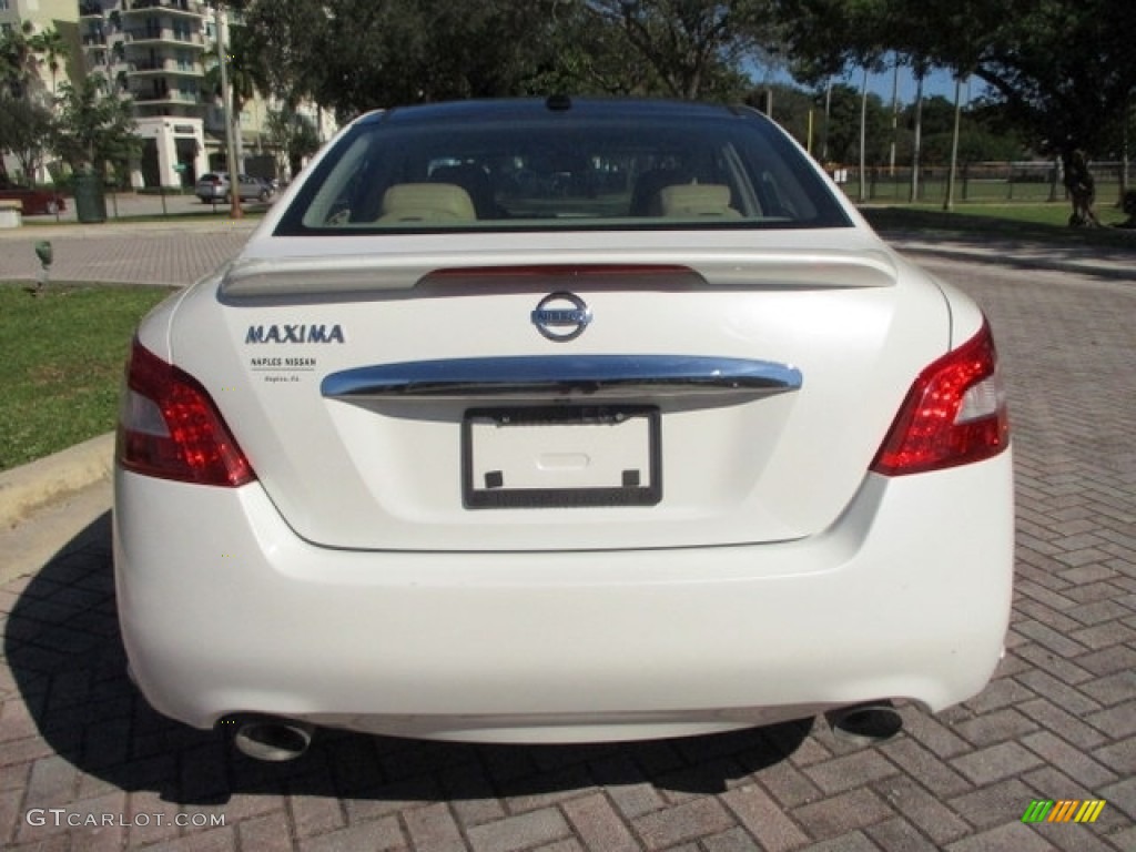 2010 Maxima 3.5 S - Winter Frost White / Caffe Latte photo #7