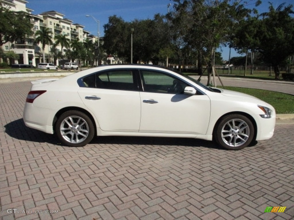 2010 Maxima 3.5 S - Winter Frost White / Caffe Latte photo #11