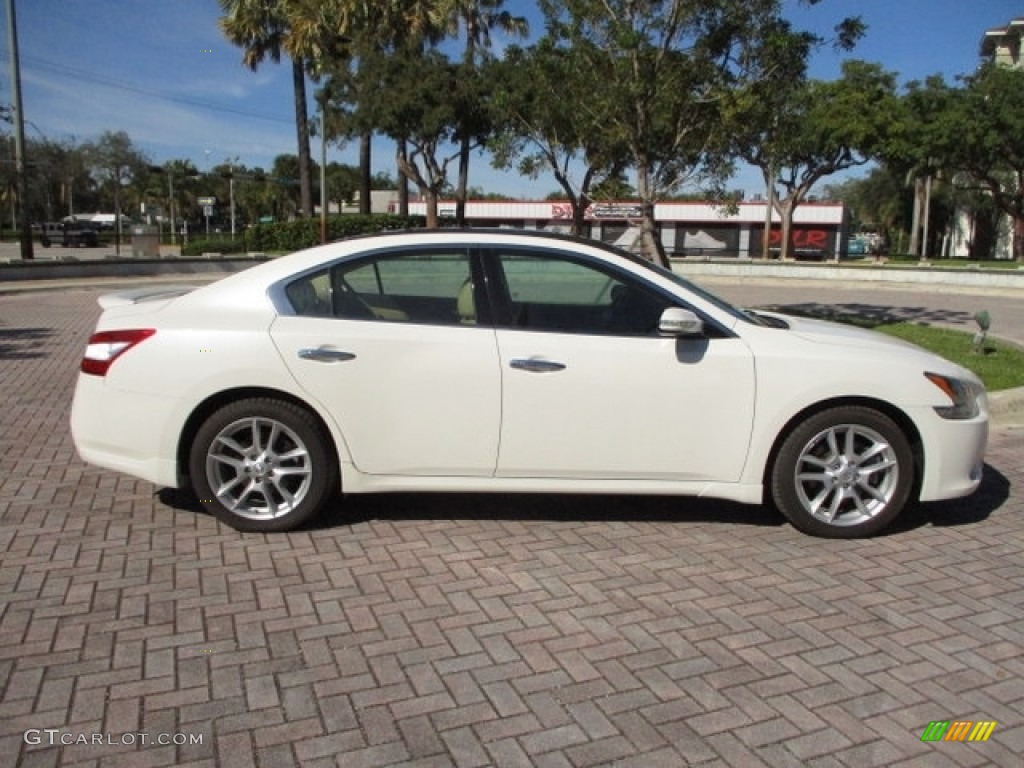 2010 Maxima 3.5 S - Winter Frost White / Caffe Latte photo #24