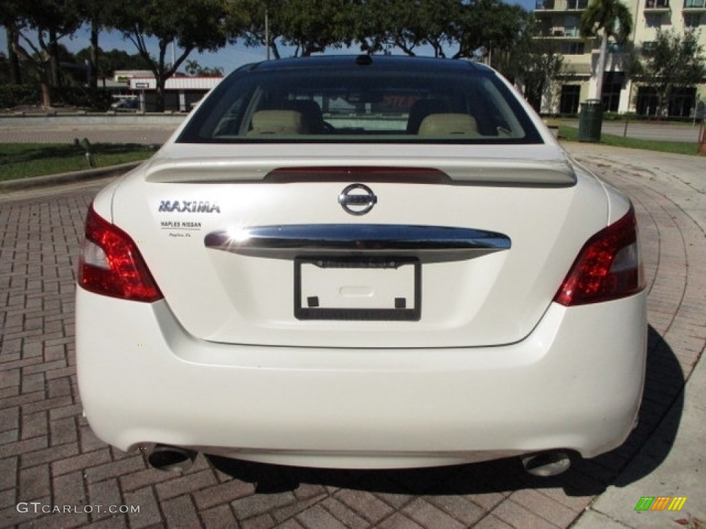 2010 Maxima 3.5 S - Winter Frost White / Caffe Latte photo #61