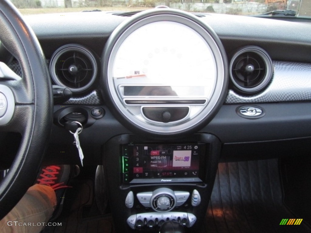 2010 Cooper S Convertible - Pepper White / Checkered Carbon Black/Black photo #17