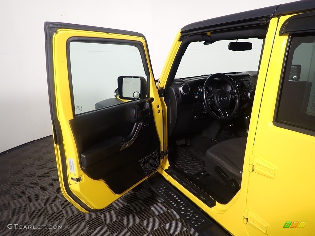 2015 Wrangler Unlimited Sport 4x4 - Baja Yellow / Black photo #21