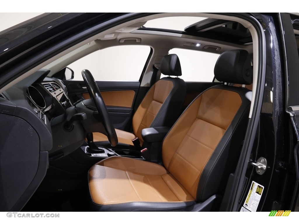 Golden Oak/Black Interior 2019 Volkswagen Tiguan SE 4MOTION Photo #143368204