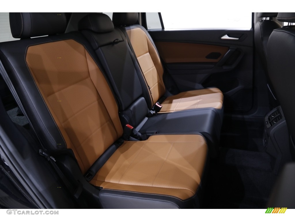 Golden Oak/Black Interior 2019 Volkswagen Tiguan SE 4MOTION Photo #143368312
