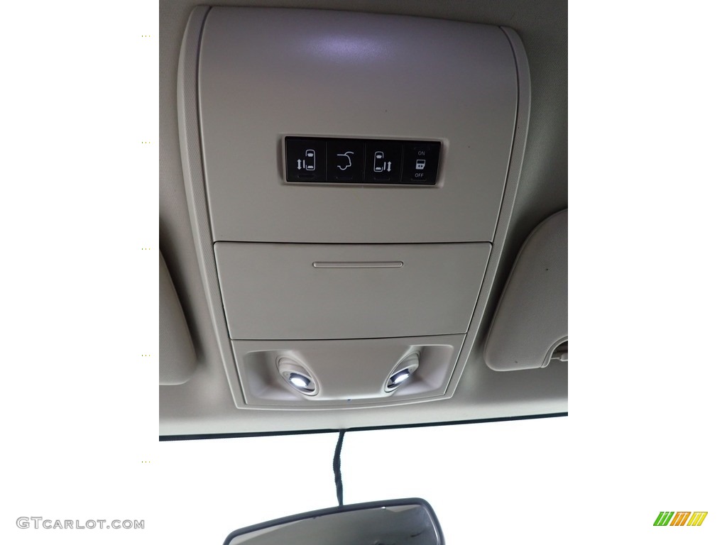 2014 Town & Country Touring - Billet Silver Metallic / Black/Light Graystone photo #28