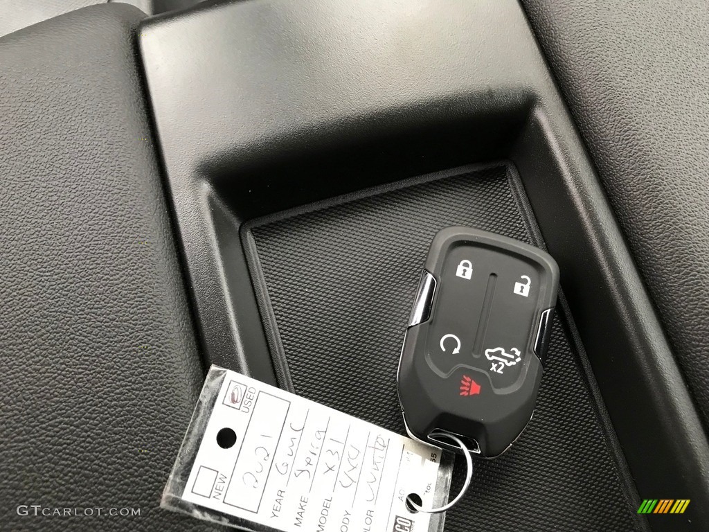 2021 GMC Sierra 1500 Elevation Crew Cab 4WD Keys Photos