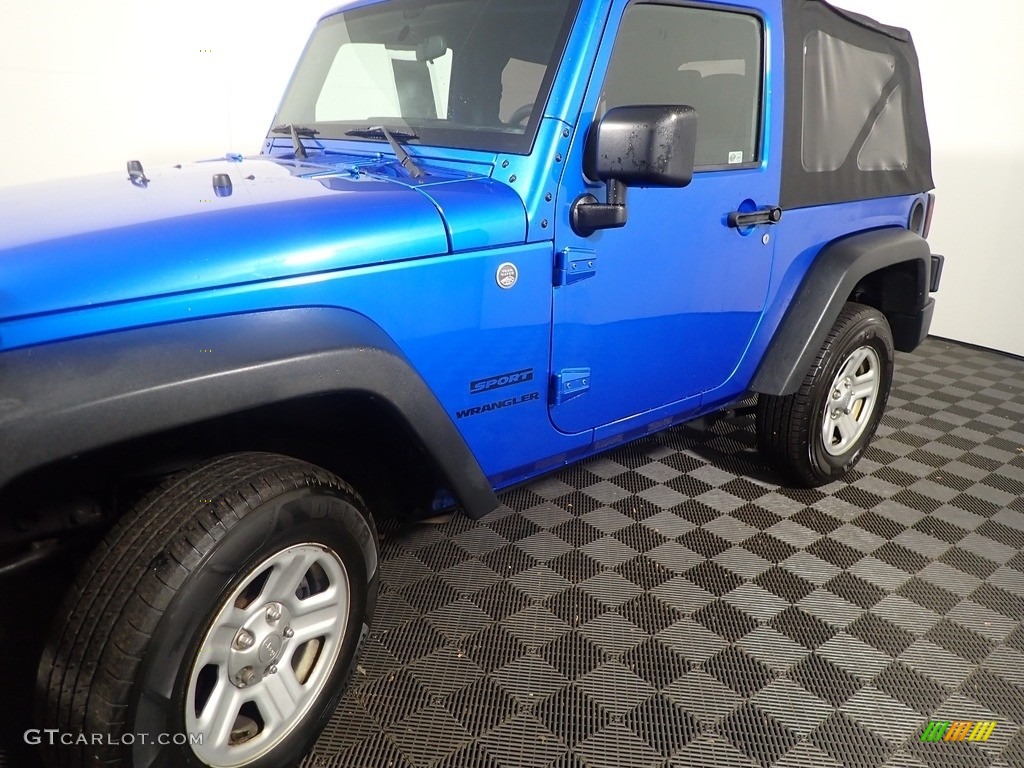 2015 Wrangler Sport 4x4 - Hydro Blue Pearl / Black photo #9
