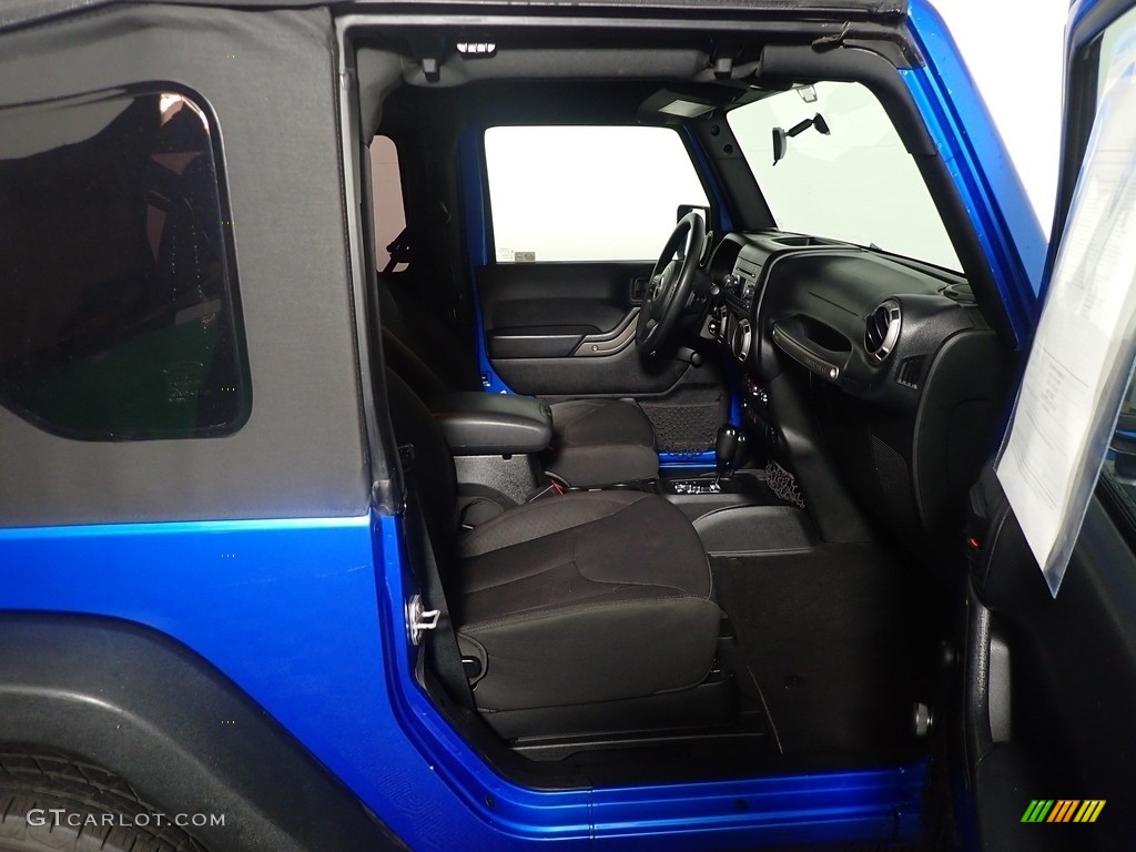 2015 Wrangler Sport 4x4 - Hydro Blue Pearl / Black photo #32
