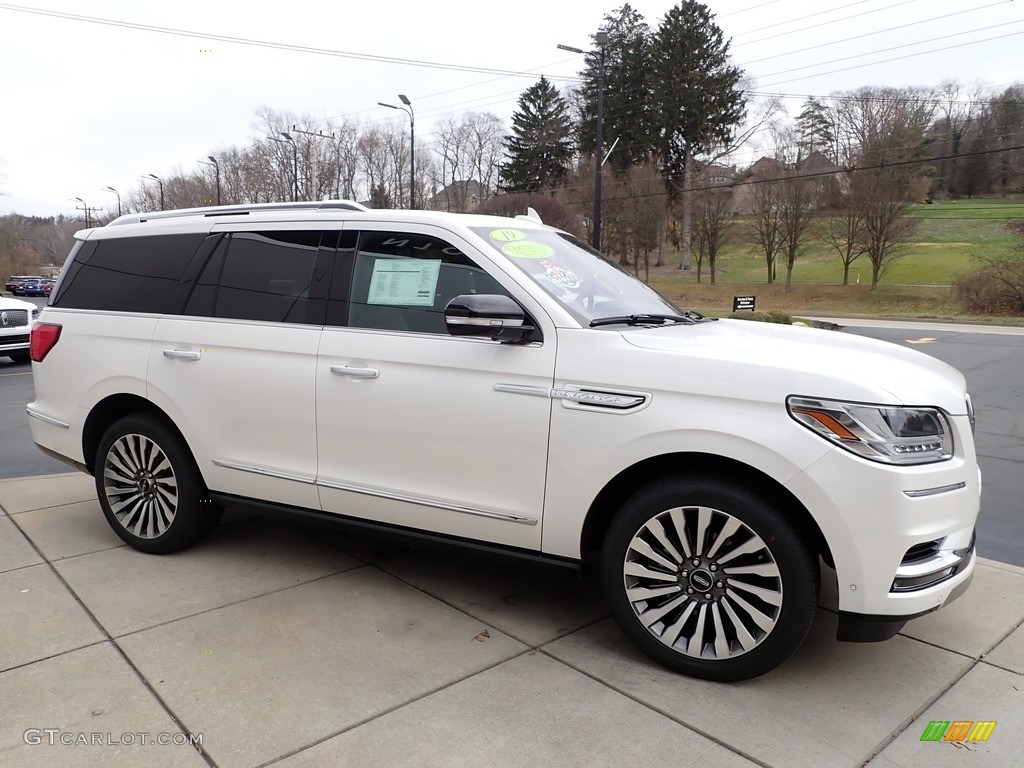White Platinum Metallic Tri-Coat 2019 Lincoln Navigator Reserve 4x4 Exterior Photo #143376530