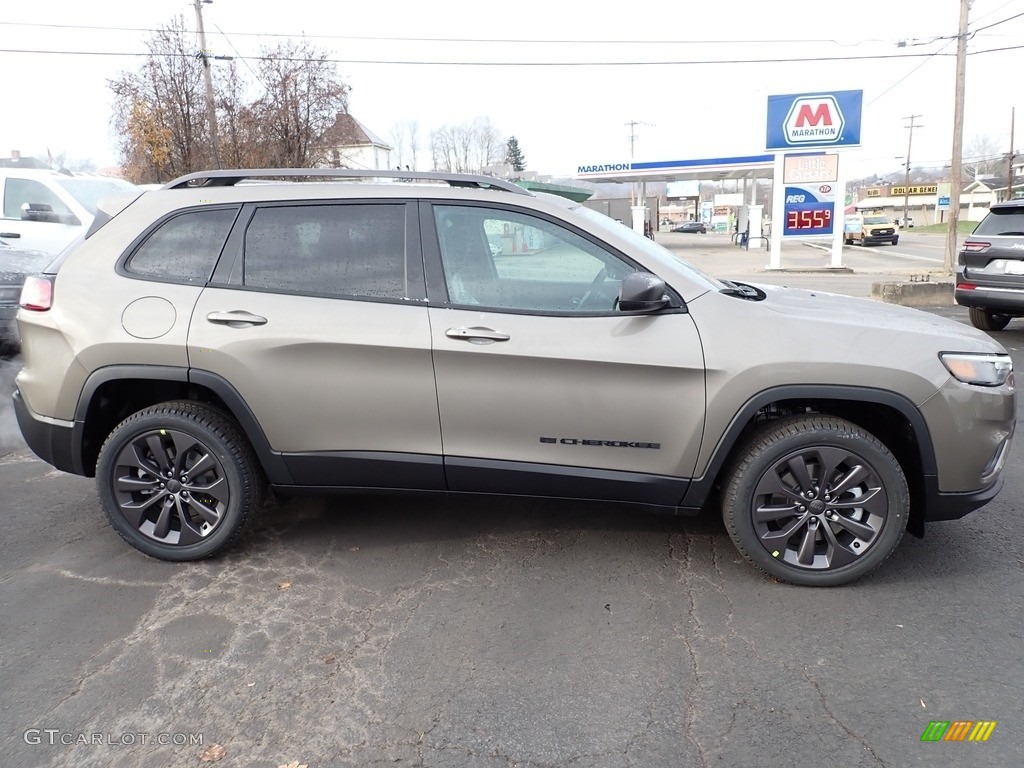 Light Brownstone Pearl 2021 Jeep Cherokee Latitude Lux 4x4 Exterior Photo #143379373