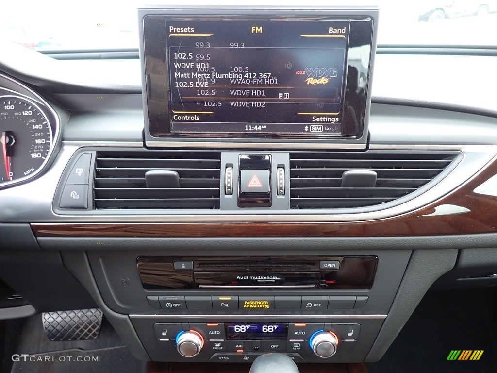 2018 Audi A6 2.0 TFSI Premium Plus quattro Controls Photos
