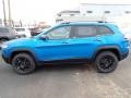 Hydro Blue Pearl - Cherokee Traihawk 4x4 Photo No. 2