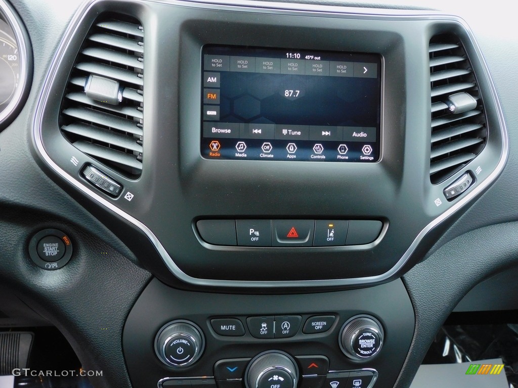 2021 Cherokee Altitude 4x4 - Spitfire Orange / Black photo #15