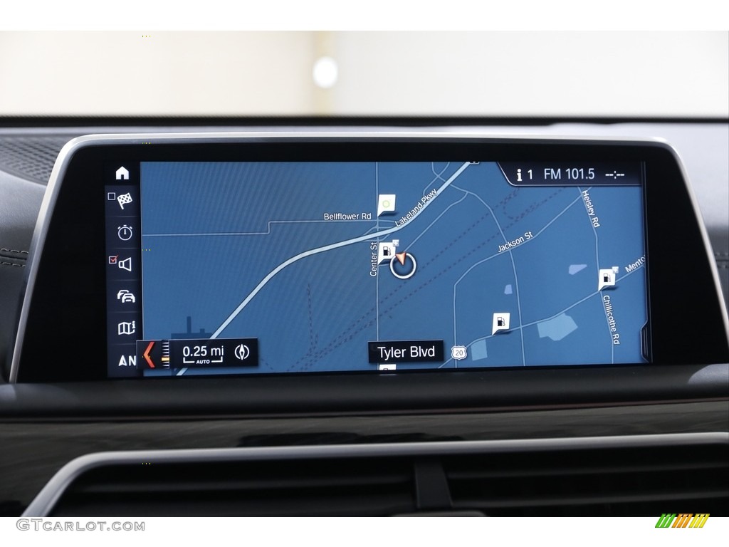 2018 7 Series 750i xDrive Sedan - Black Sapphire Metallic / Black photo #12