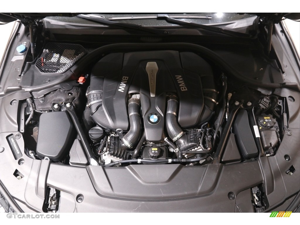 2018 7 Series 750i xDrive Sedan - Black Sapphire Metallic / Black photo #23
