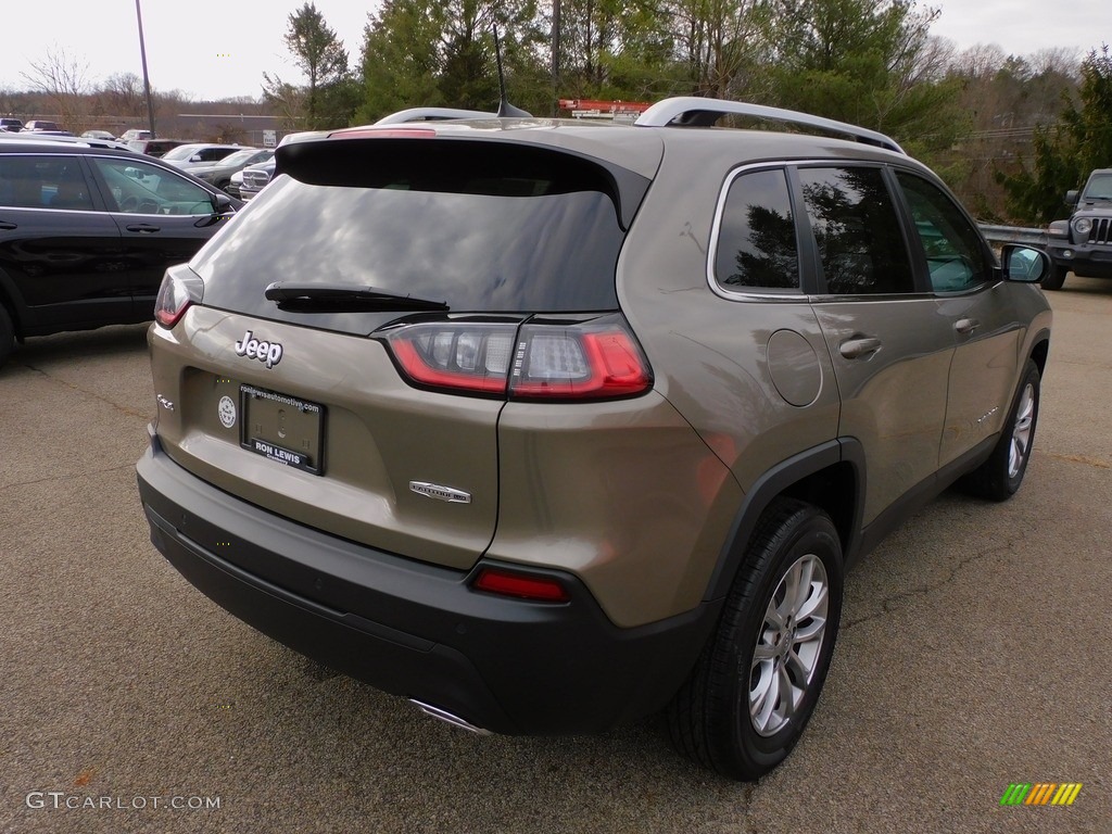 2021 Cherokee Latitude Lux 4x4 - Light Brownstone Pearl / Ski Gray/Black photo #5