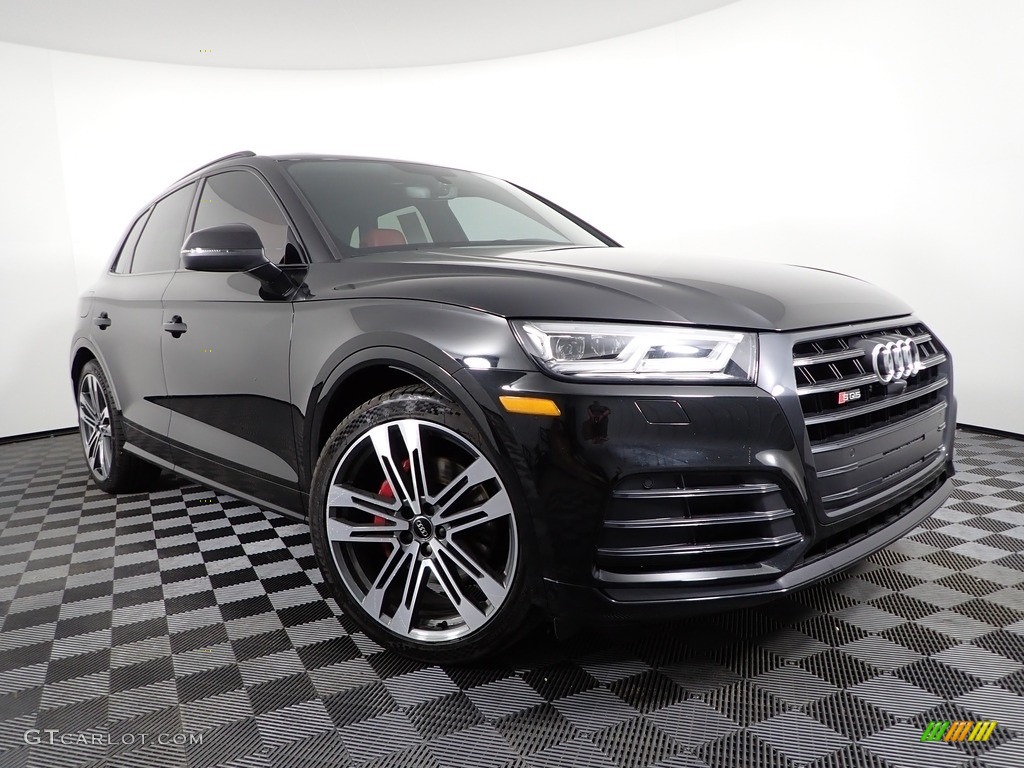 2019 Audi SQ5 Premium quattro Exterior Photos