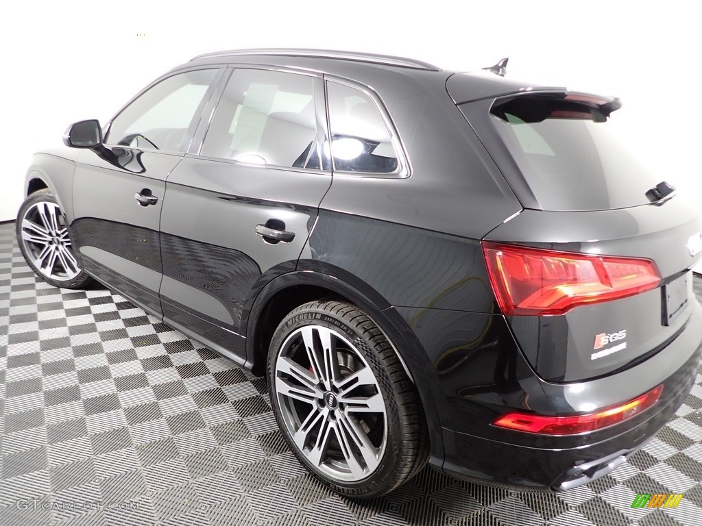 2019 SQ5 Premium quattro - Brilliant Black / Magma Red photo #14