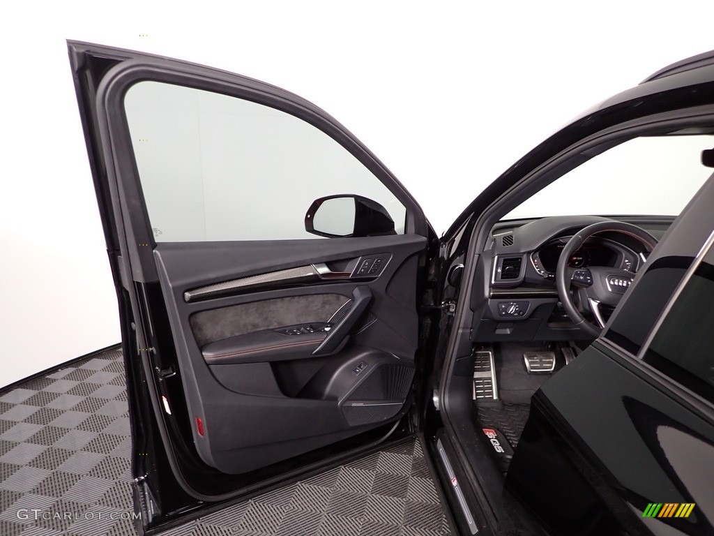 2019 Audi SQ5 Premium quattro Magma Red Door Panel Photo #143382907