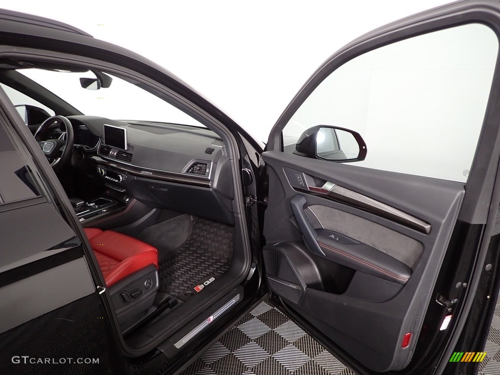 2019 Audi SQ5 Premium quattro Magma Red Door Panel Photo #143383273