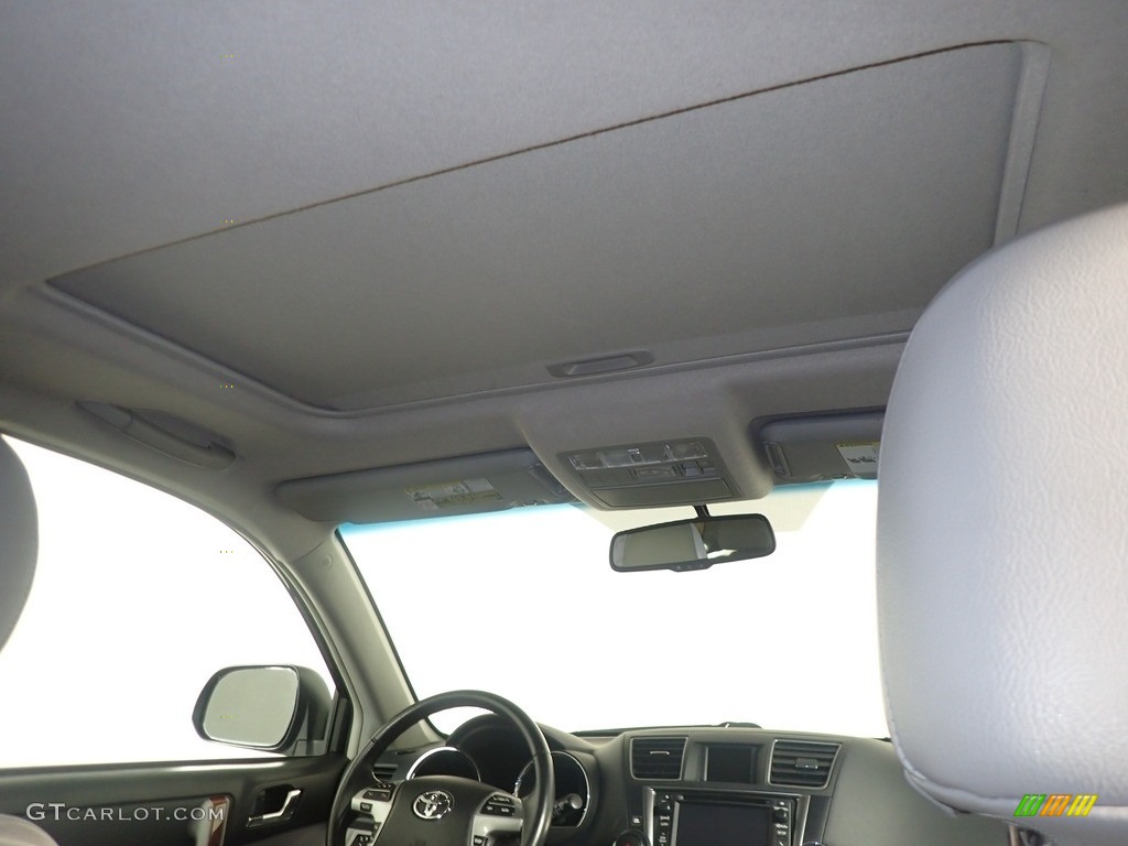 2013 Highlander Limited 4WD - Black / Ash photo #2