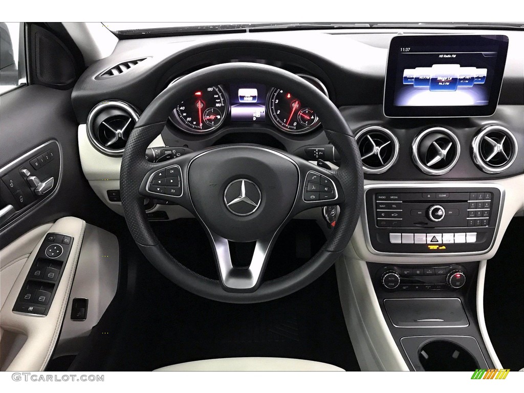 2020 GLA 250 - Mountain Grey Metallic / Crystal Gray photo #4