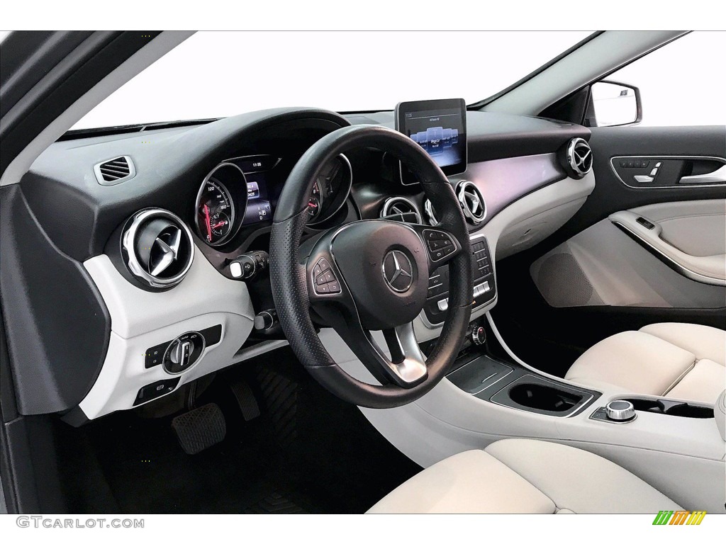 2020 GLA 250 - Mountain Grey Metallic / Crystal Gray photo #14