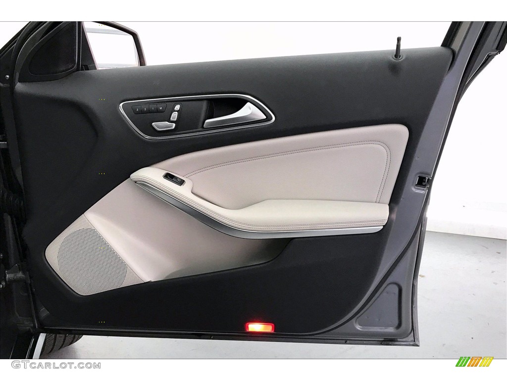 2020 GLA 250 - Mountain Grey Metallic / Crystal Gray photo #27