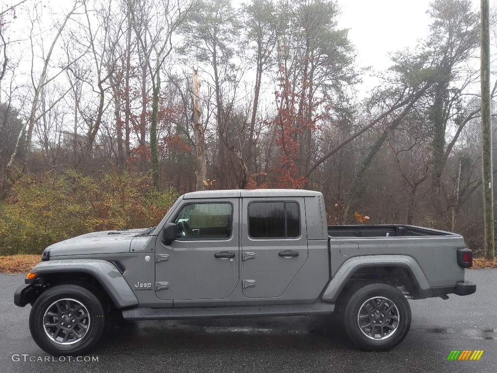 2021 Gladiator Overland 4x4 - Sting-Gray / Black photo #1