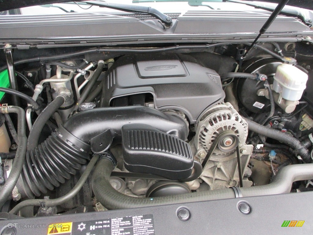 2014 Suburban LTZ 4x4 - Black / Ebony photo #36