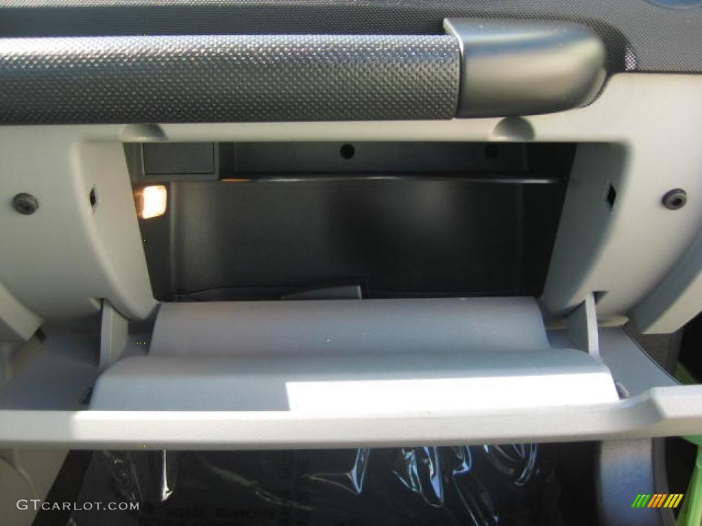 2005 New Beetle GLS TDI Coupe - Cyber Green Metallic / Black photo #27