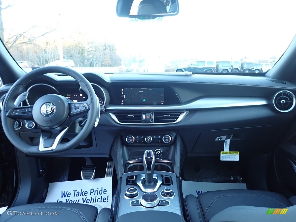 2022 Alfa Romeo Stelvio Ti AWD Black Dashboard Photo #143389922