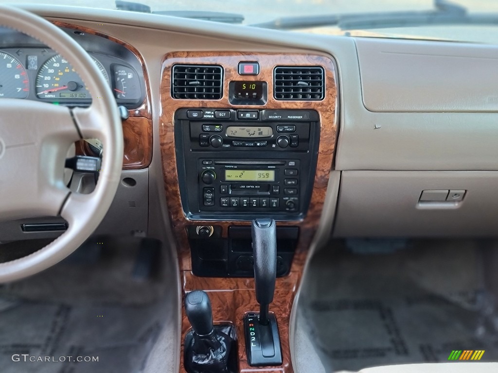 1999 4Runner Limited 4x4 - Millennium Silver Metallic / Oak photo #20