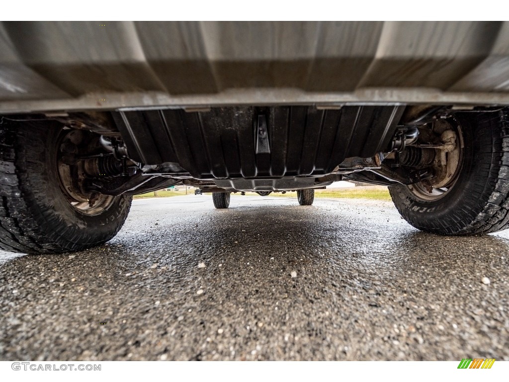 2005 Silverado 1500 LT Crew Cab 4x4 - Sandstone Metallic / Dark Charcoal photo #22