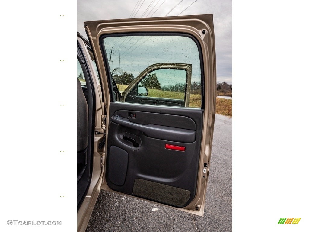 2005 Chevrolet Silverado 1500 LT Crew Cab 4x4 Dark Charcoal Door Panel Photo #143393129