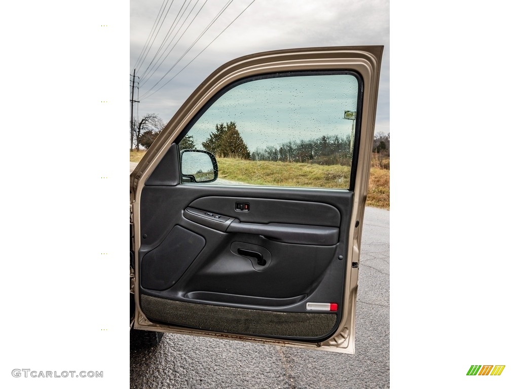 2005 Chevrolet Silverado 1500 LT Crew Cab 4x4 Dark Charcoal Door Panel Photo #143393144