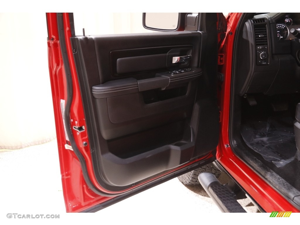 2018 1500 Rebel Crew Cab 4x4 - Flame Red / Black photo #4