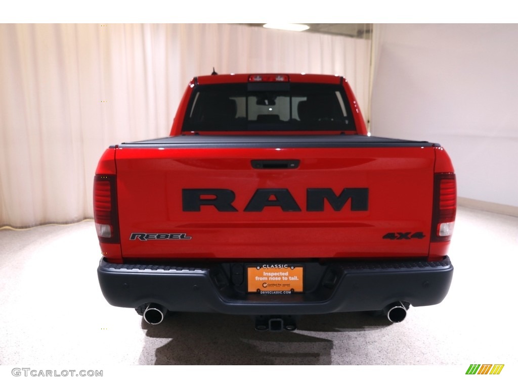 2018 1500 Rebel Crew Cab 4x4 - Flame Red / Black photo #19