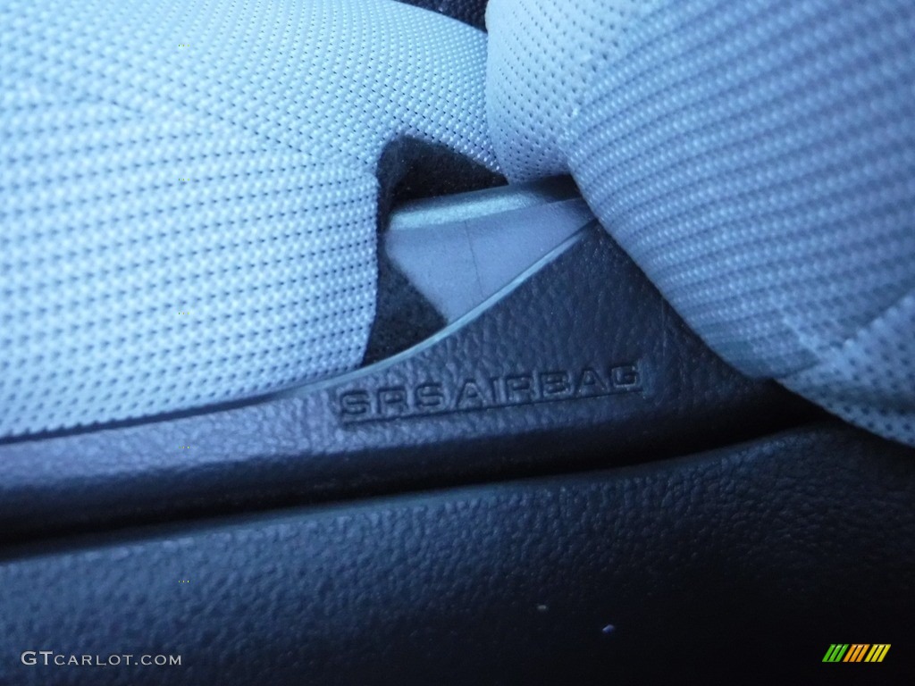 2019 Corolla Hatchback SE - Blue Flame / Moonstone photo #13